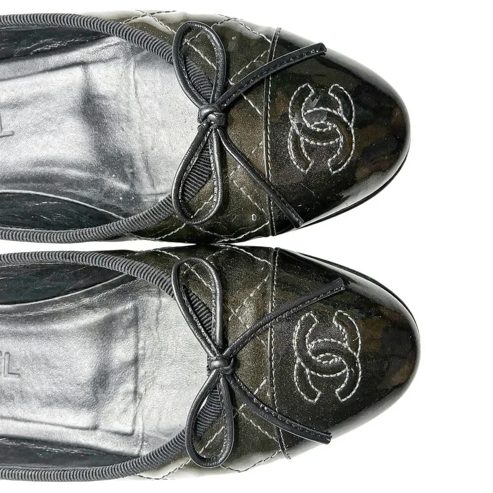 Chanel G26250 Ballet Flats EU 37 Black Patent Cap Toe CC Bow w/ Box Dust Bags